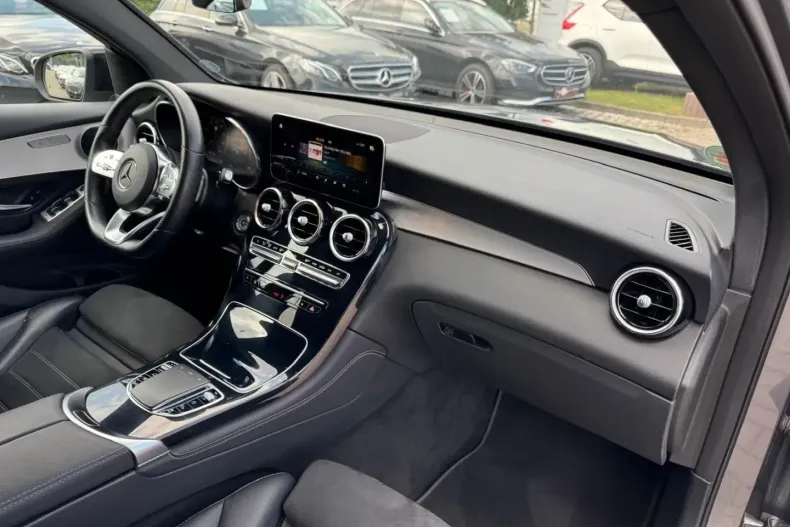 Mercedes-Benz GLC 200 din 2020 cu 90.000 km - oferta MER117873 - foto 16