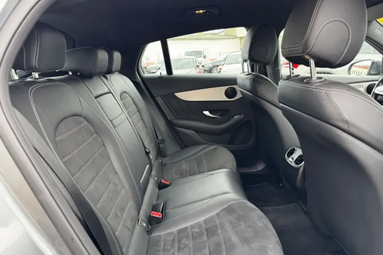 Mercedes-Benz GLC 300 din 2020 cu 83.240 km - oferta MER117876 - foto 18