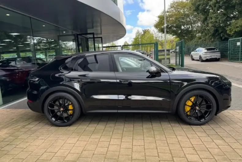 Porsche Cayenne din 2025 cu 10 km - oferta POR117878 - foto 2