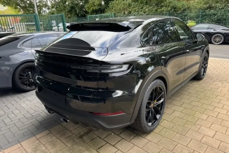 Porsche Cayenne din 2025 cu 10 km - oferta POR117878 - foto 3