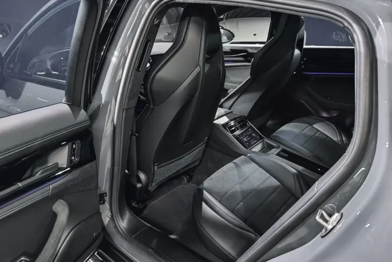 Porsche Panamera din 2024 cu 6.000 km - oferta POR117882 - foto 20