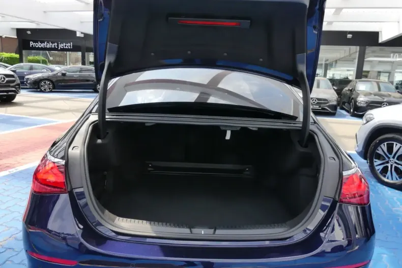 Mercedes-Benz E 450 din 2024 cu 13.790 km - oferta MER117885 - foto 14