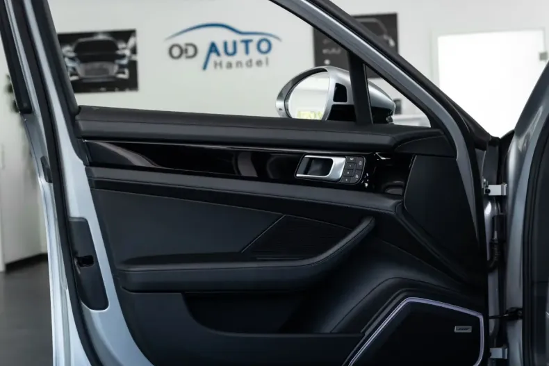 Porsche Panamera din 2023 cu 23.500 km - oferta POR117889 - foto 19