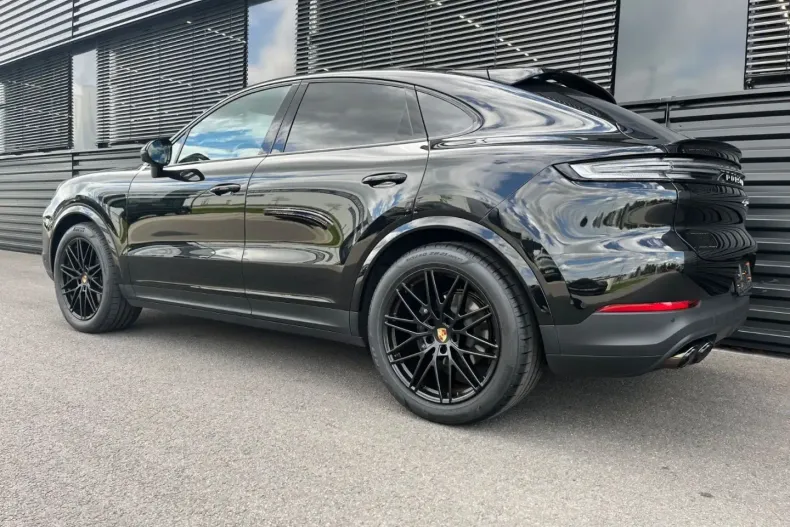 Porsche Cayenne din 2023 cu 17.800 km - oferta POR117890 - foto 2