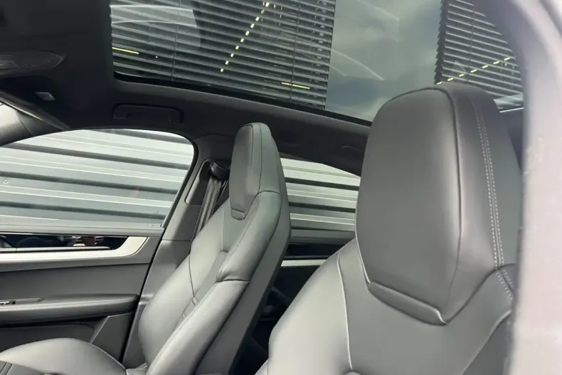 Porsche Cayenne din 2023 cu 17.800 km - oferta POR117890 - foto 13