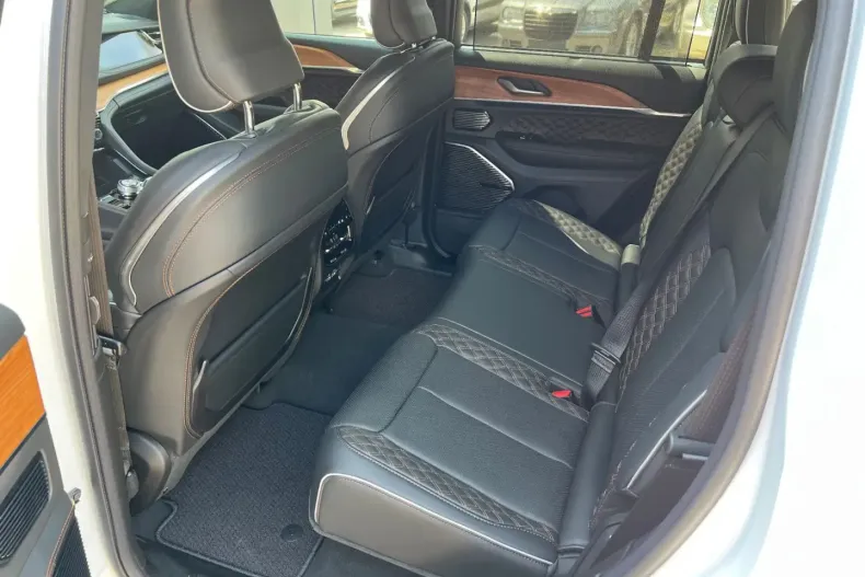 Jeep Grand Cherokee din 2023 cu 16.000 km - oferta JEE117891 - foto 12