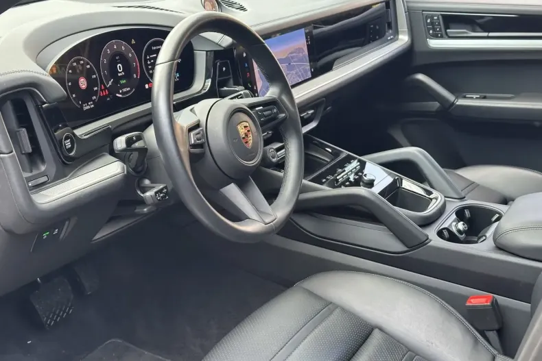 Porsche Cayenne din 2023 cu 23.400 km - oferta POR117893 - foto 2