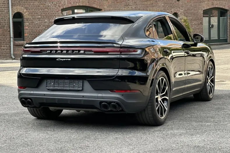 Porsche Cayenne din 2023 cu 23.400 km - oferta POR117893 - foto 13