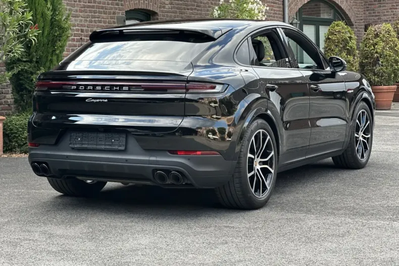 Porsche Cayenne din 2023 cu 23.400 km - oferta POR117893 - foto 19