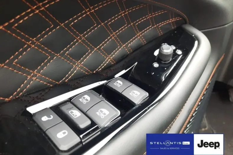 Jeep Grand Cherokee din 2023 cu 24.000 km - oferta JEE117894 - foto 19