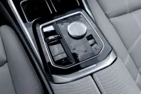 BMW 750 din 2023 cu 46.100 km - oferta BMW117896 - foto 29