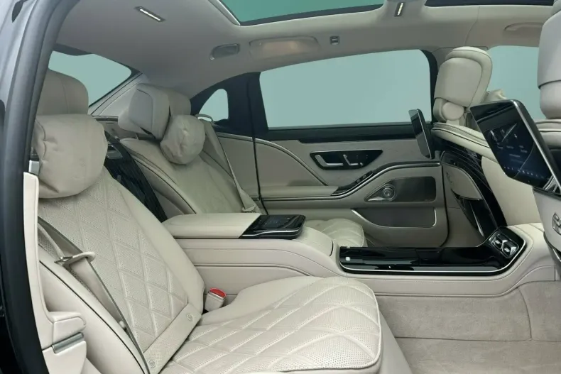 Mercedes-Benz S 580 din 2023 cu 44.239 km - oferta MER117897 - foto 12