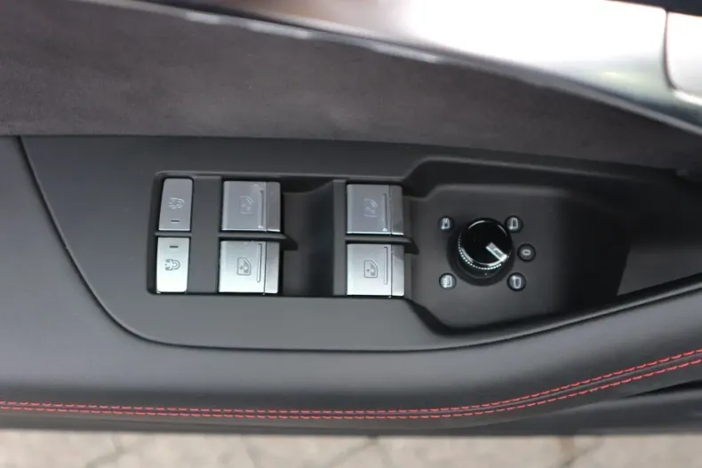 Audi RS6 din 2023 cu 53.810 km - oferta AUD117898 - foto 9