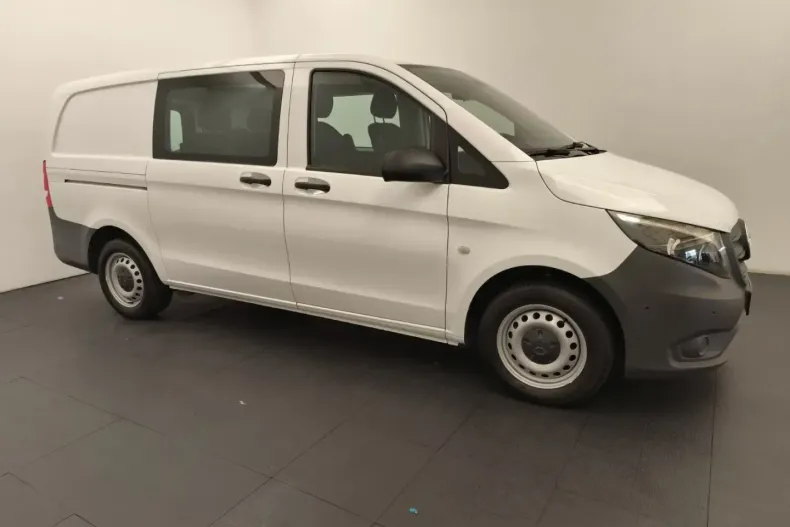 Mercedes-Benz Vito din 2023 cu 41.820 km - oferta MER117906 - foto 3