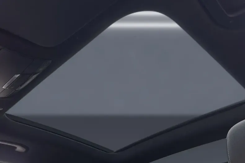 Mercedes-Benz GLC 300 din 2022 cu 52.903 km - oferta MER117915 - foto 12