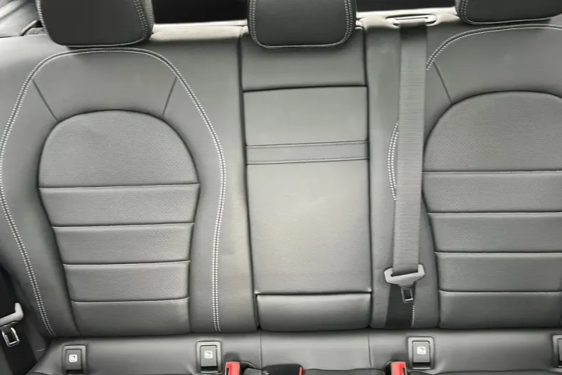 Mercedes-Benz GLC 300 din 2022 cu 52.903 km - oferta MER117915 - foto 17