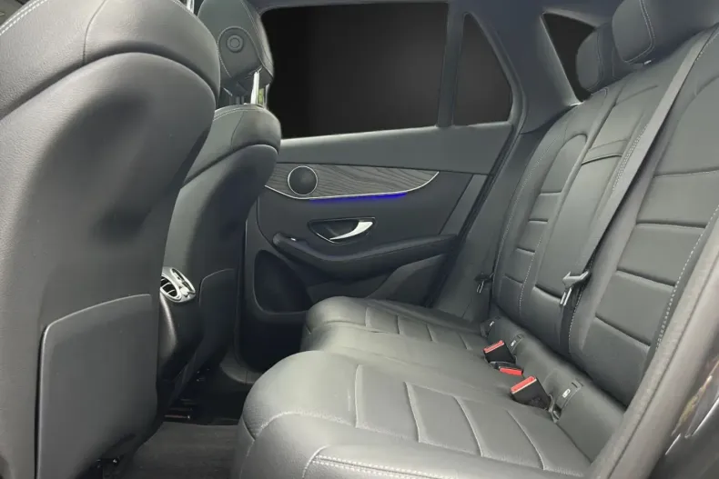 Mercedes-Benz GLC 300 din 2022 cu 52.903 km - oferta MER117915 - foto 18