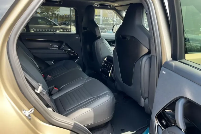 Land Rover Range Rover Sport din 2024 cu 12.500 km - oferta LAN117919 - foto 5