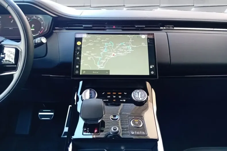 Land Rover Range Rover Sport din 2024 cu 5.965 km - oferta LAN117924 - foto 12