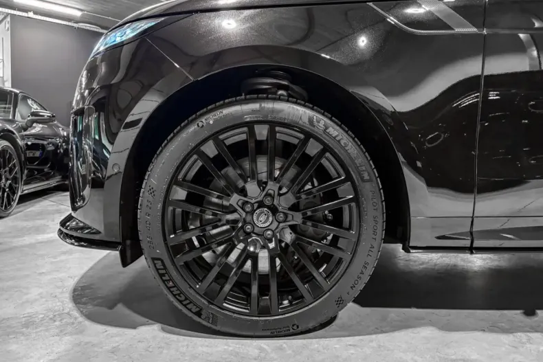 Land Rover Range Rover Sport din 2024 cu 37.990 km - oferta LAN117925 - foto 11