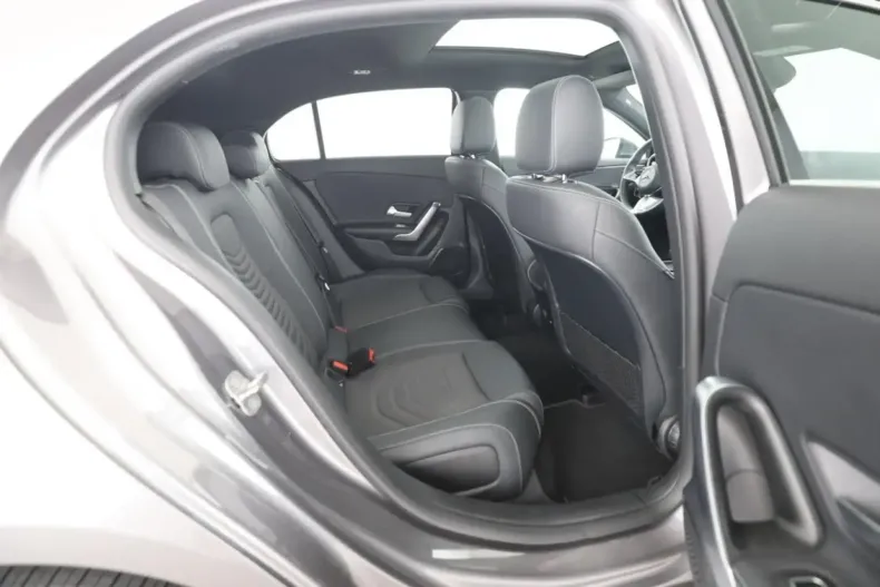 Mercedes-Benz A 250 din 2024 cu 4.200 km - oferta MER117926 - foto 11