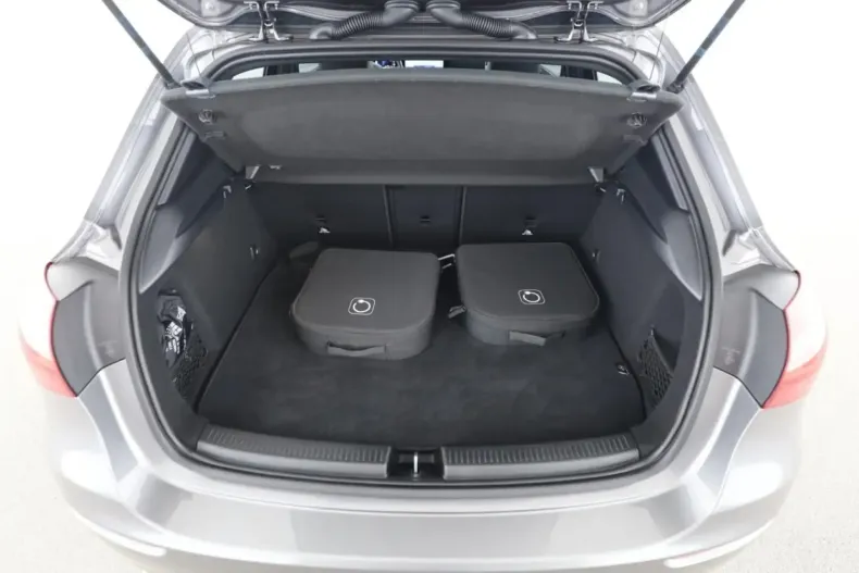 Mercedes-Benz A 250 din 2024 cu 4.200 km - oferta MER117926 - foto 12