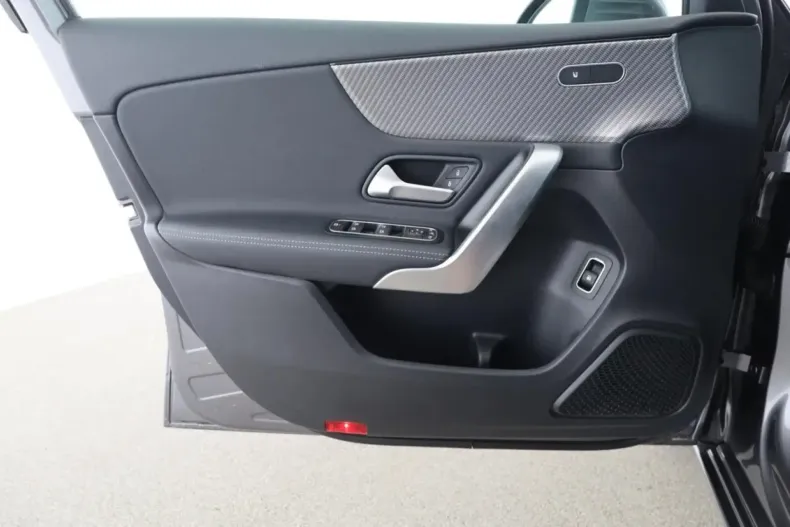 Mercedes-Benz A 250 din 2024 cu 4.200 km - oferta MER117926 - foto 13