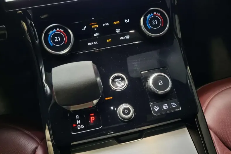 Land Rover Range Rover Sport din 2023 cu 19.986 km - oferta LAN117929 - foto 11