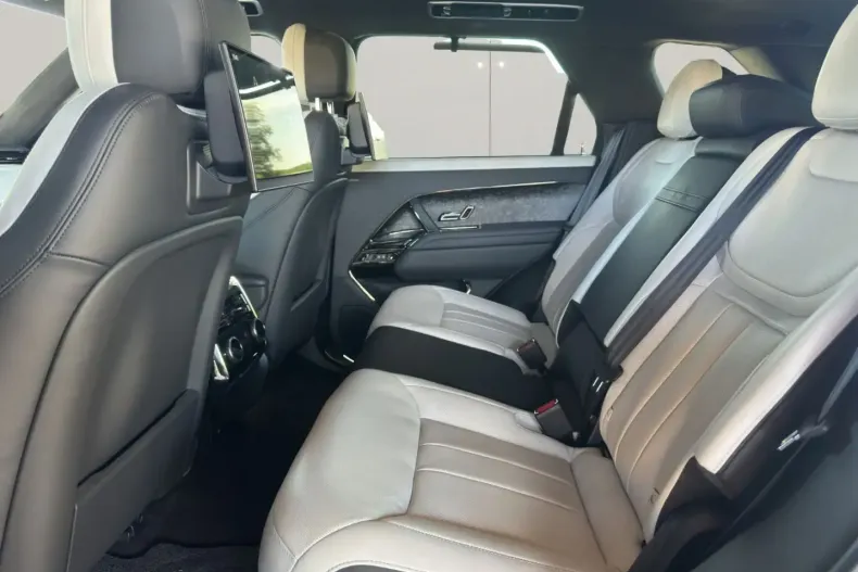 Land Rover Range Rover Sport din 2024 cu 30.410 km - oferta LAN117932 - foto 12