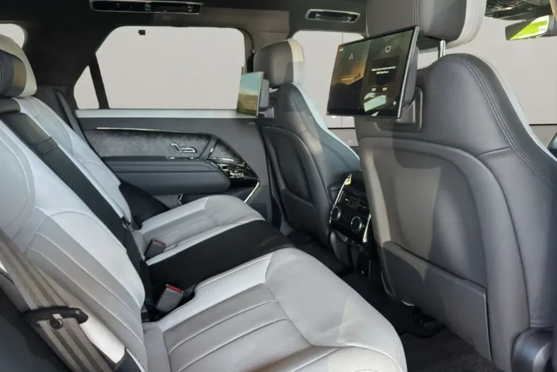 Land Rover Range Rover Sport din 2024 cu 30.410 km - oferta LAN117932 - foto 17