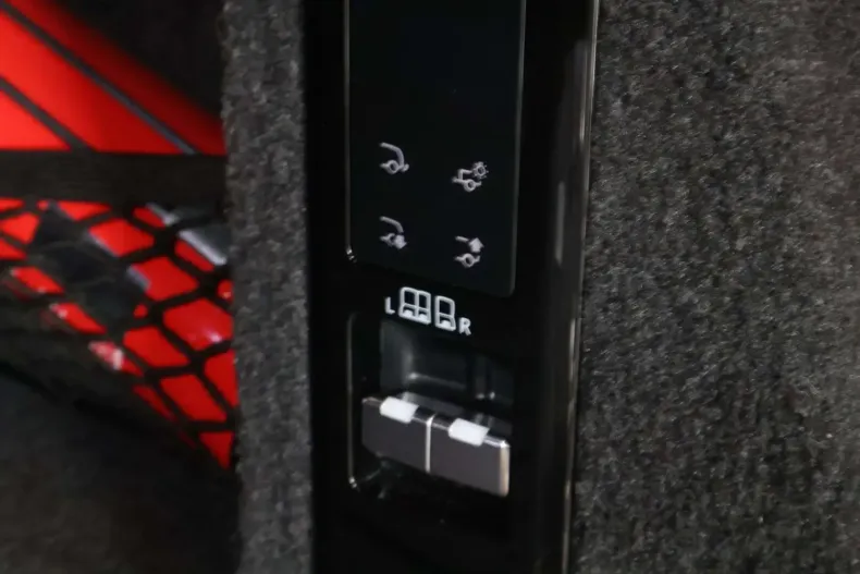 Land Rover Range Rover Sport din 2024 cu 22.000 km - oferta LAN117940 - foto 30