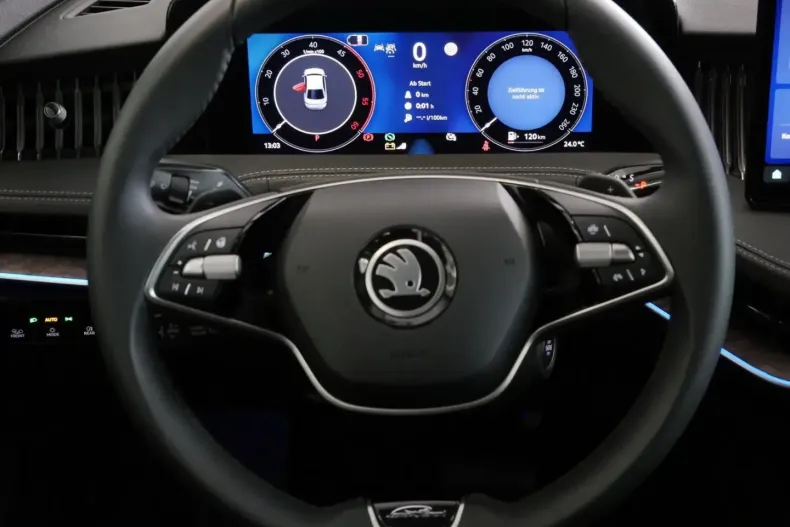 Skoda Superb din 2024 cu 10.400 km - oferta SKO117942 - foto 9