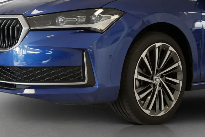 Skoda Superb din 2024 cu 10.400 km - oferta SKO117942 - foto 12