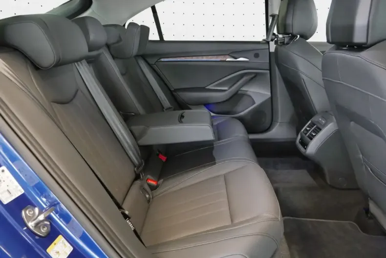 Skoda Superb din 2024 cu 10.400 km - oferta SKO117942 - foto 14