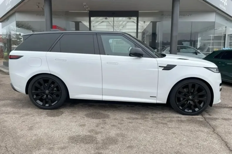 Land Rover Range Rover Sport din 2023 cu 36.900 km - oferta LAN117943 - foto 3