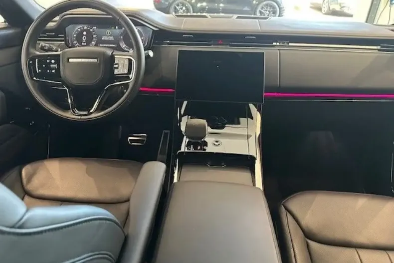 Land Rover Range Rover Sport din 2024 cu 17.050 km - oferta LAN117946 - foto 8