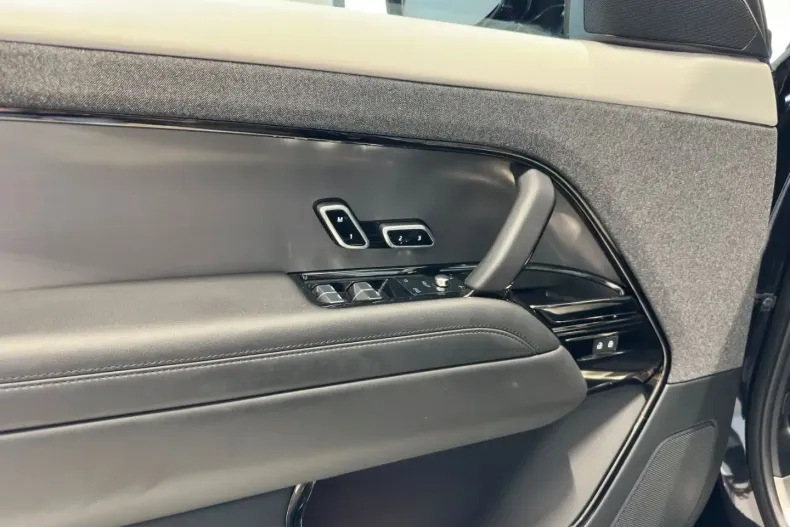 Land Rover Range Rover Sport din 2023 cu 46.200 km - oferta LAN117949 - foto 13