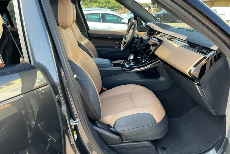 Land Rover Range Rover Sport din 2023 cu 53.156 km - oferta LAN117955 - foto 17