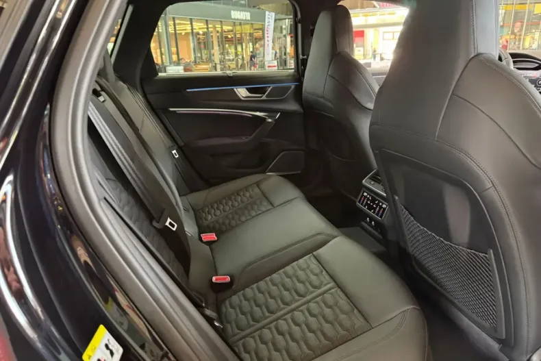 Audi RS6 din 2024 cu 2.050 km - oferta AUD117966 - foto 17