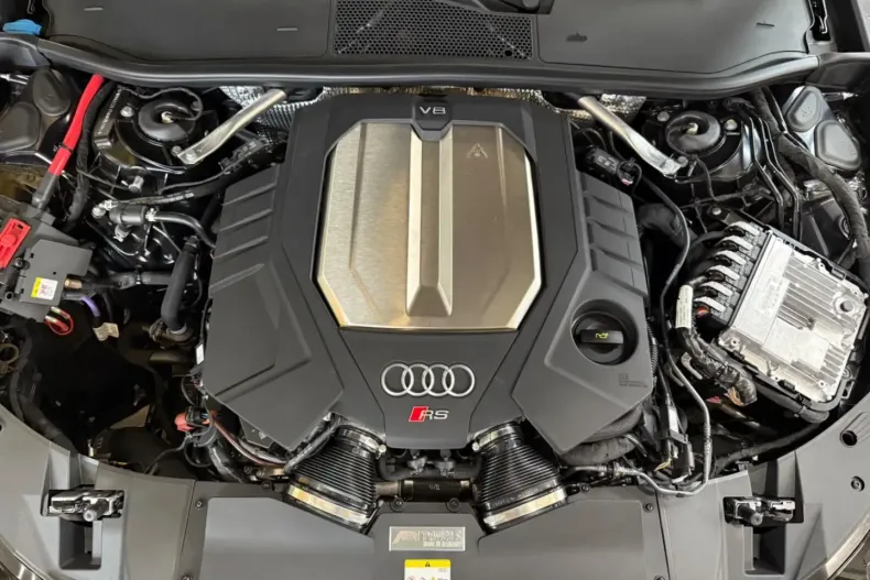 Audi RS6 din 2024 cu 2.050 km - oferta AUD117966 - foto 18