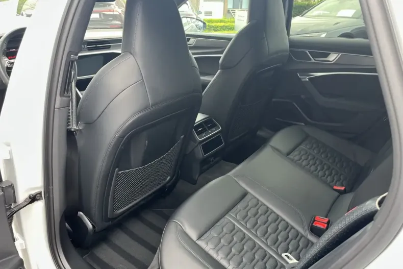 Audi RS6 din 2022 cu 76.323 km - oferta AUD117968 - foto 17