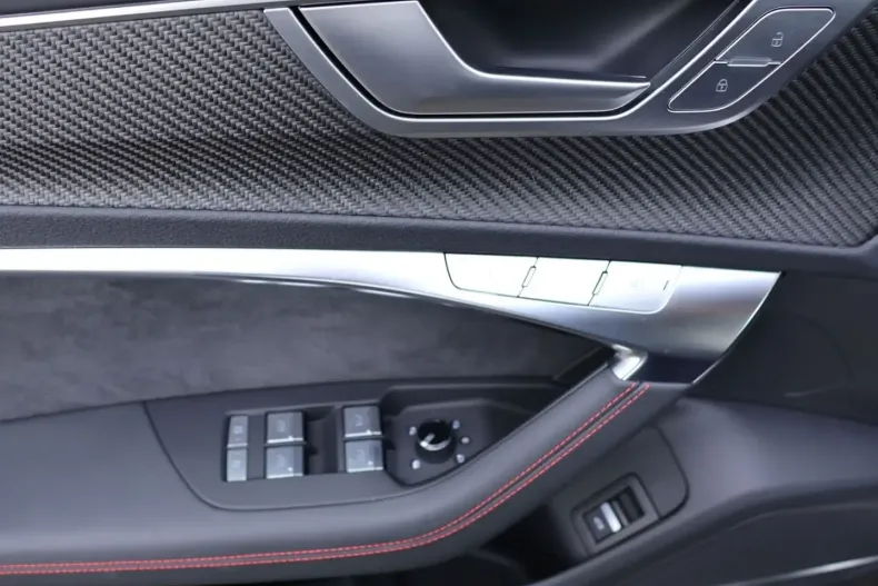 Audi RS6 din 2023 cu 12.077 km - oferta AUD117969 - foto 21