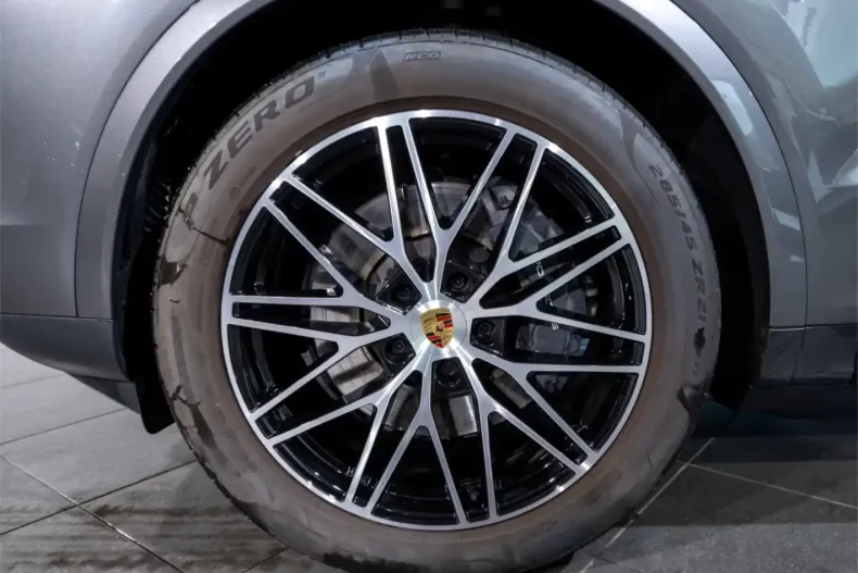 Porsche Cayenne din 2024 cu 20.459 km - oferta POR117975 - foto 25