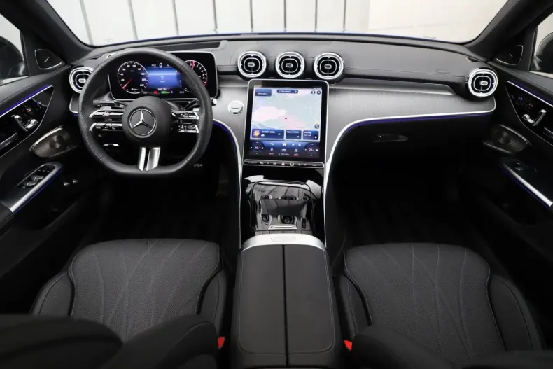 Mercedes-Benz C 400 din 2022 cu 6.703 km - oferta MER117976 - foto 11