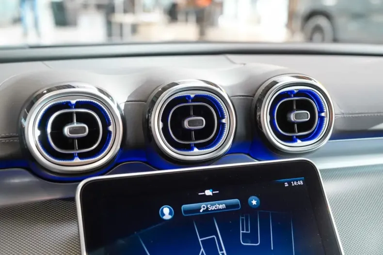 Mercedes-Benz C 400 din 2022 cu 17.058 km - oferta MER117980 - foto 17