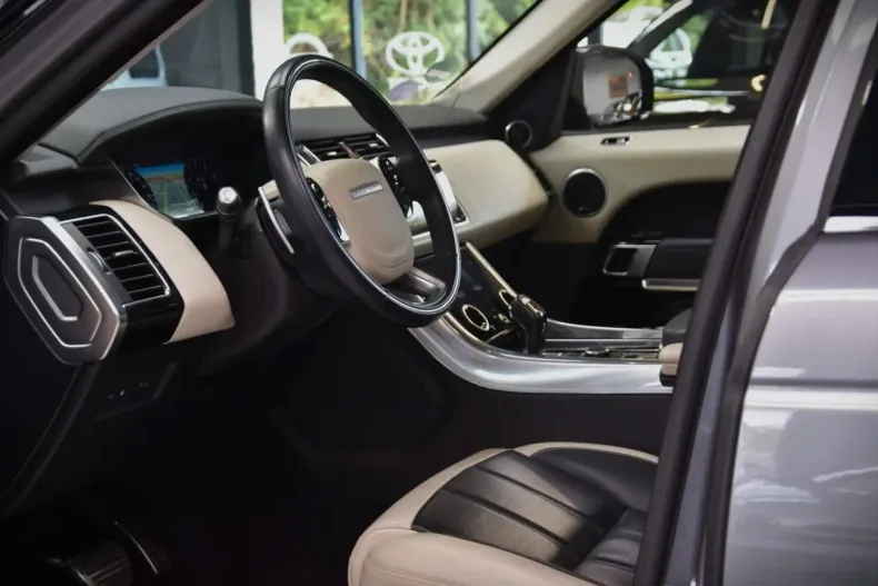 Land Rover Range Rover Sport din 2021 cu 87.953 km - oferta LAN117990 - foto 8