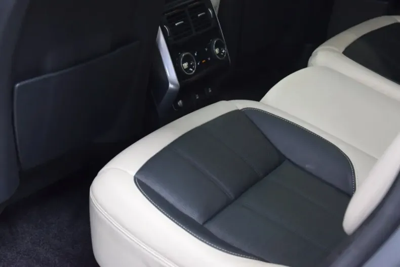 Land Rover Range Rover Sport din 2021 cu 87.953 km - oferta LAN117990 - foto 13