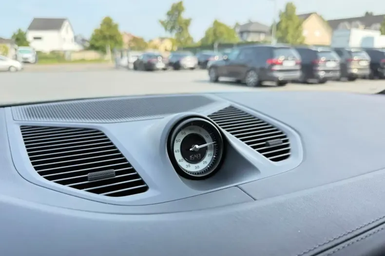 Porsche Cayenne din 2024 cu 11.151 km - oferta POR117997 - foto 9