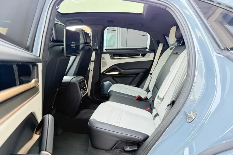 Porsche Cayenne din 2024 cu 11.151 km - oferta POR117997 - foto 18