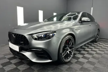 Mercedes-Benz E 63 AMG din 2021 - oferta MER118000